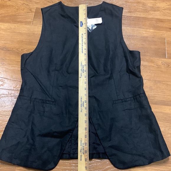 NWT GAP Sleeveless Vest - Picture 3 of 6